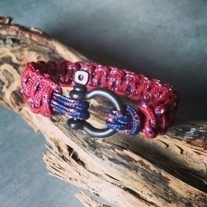 Bracelet en cordelette